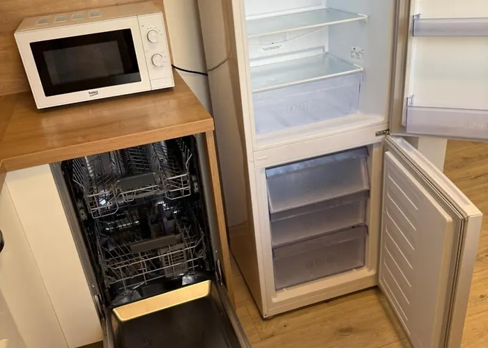 The Elite Iv Downtown Ac & Garage Parking